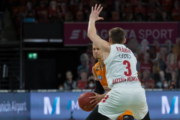 球队屡次在 球队屡次在